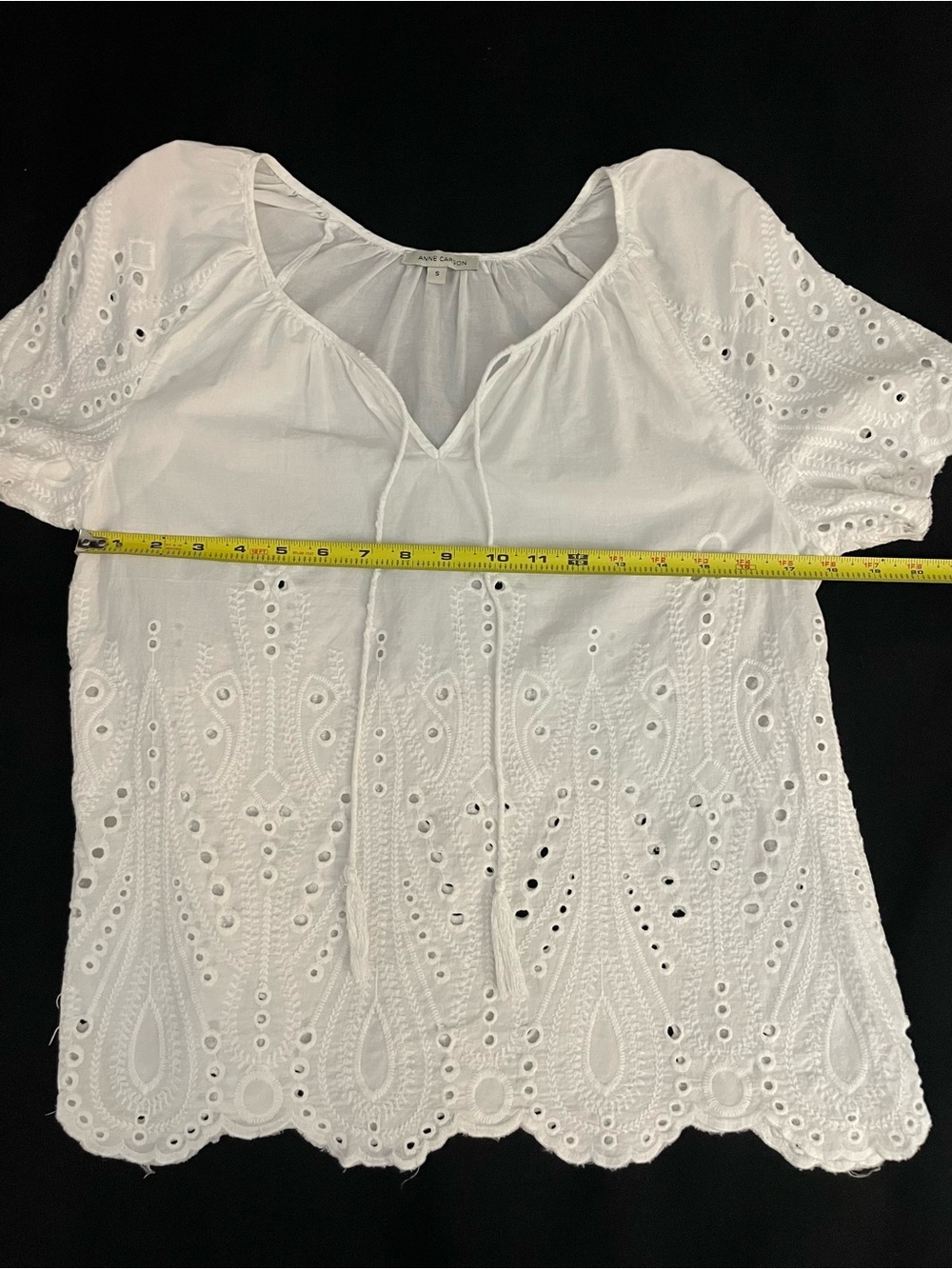 ANNE CARSON Women’s White Eyelet Tie-Neck Peasant Blouse Top Casual Size Small - Picture 3 of 7